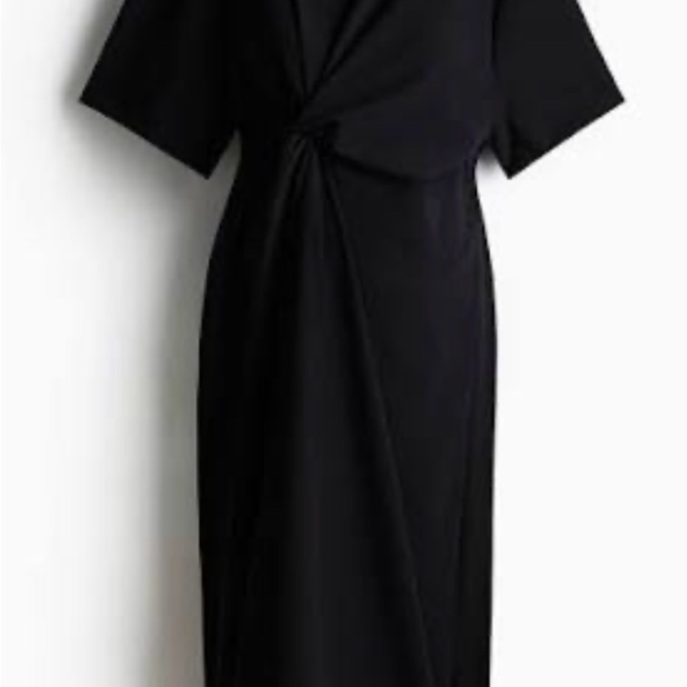 Excellent Condition Maternity Clothes - 17 pieces